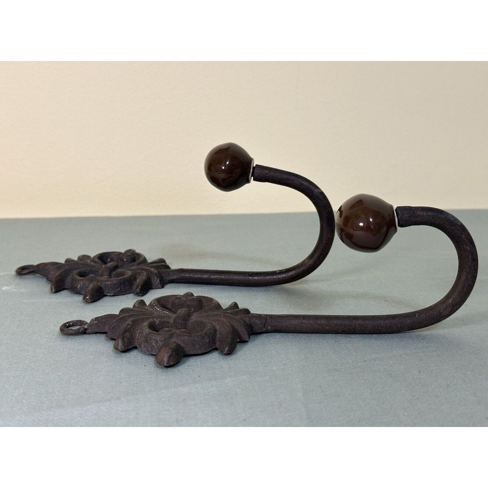 Set Of 2 Antique Cast Iron Ornate Wall Hooks Coat Hat Hanger - Picture 2 of 5